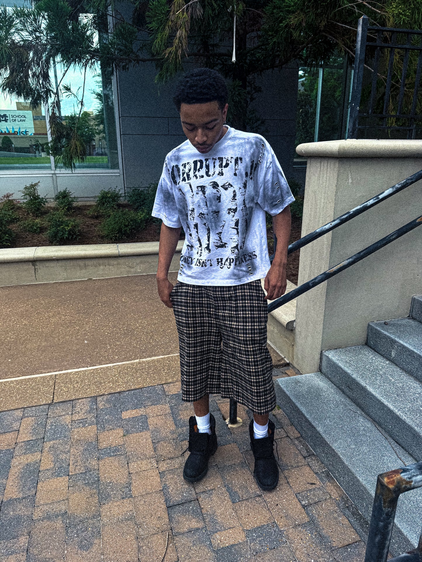 Playground dirty distressed Tee